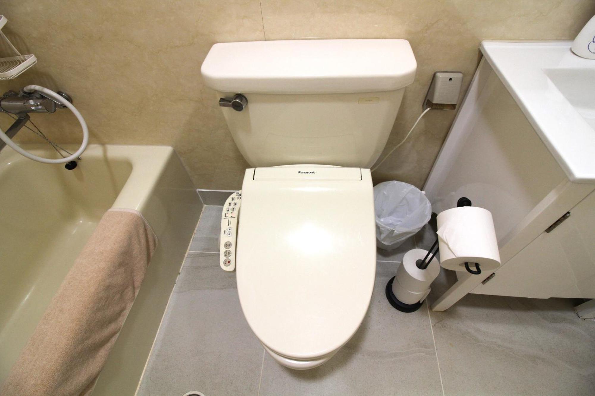 Whale Okinawa Hotel Kadena Exterior photo